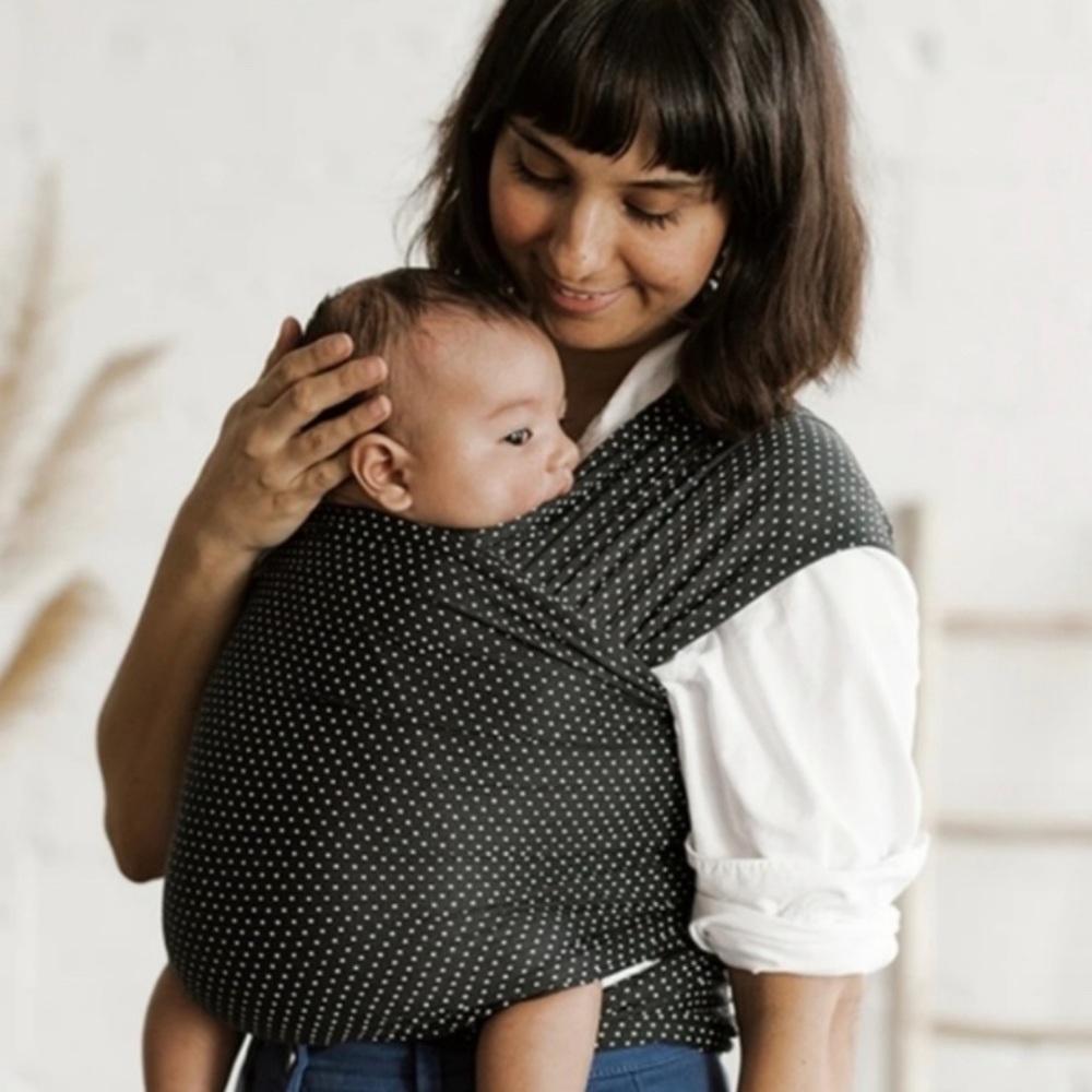 Solly Baby Wrap soft black & white dots EUC with box